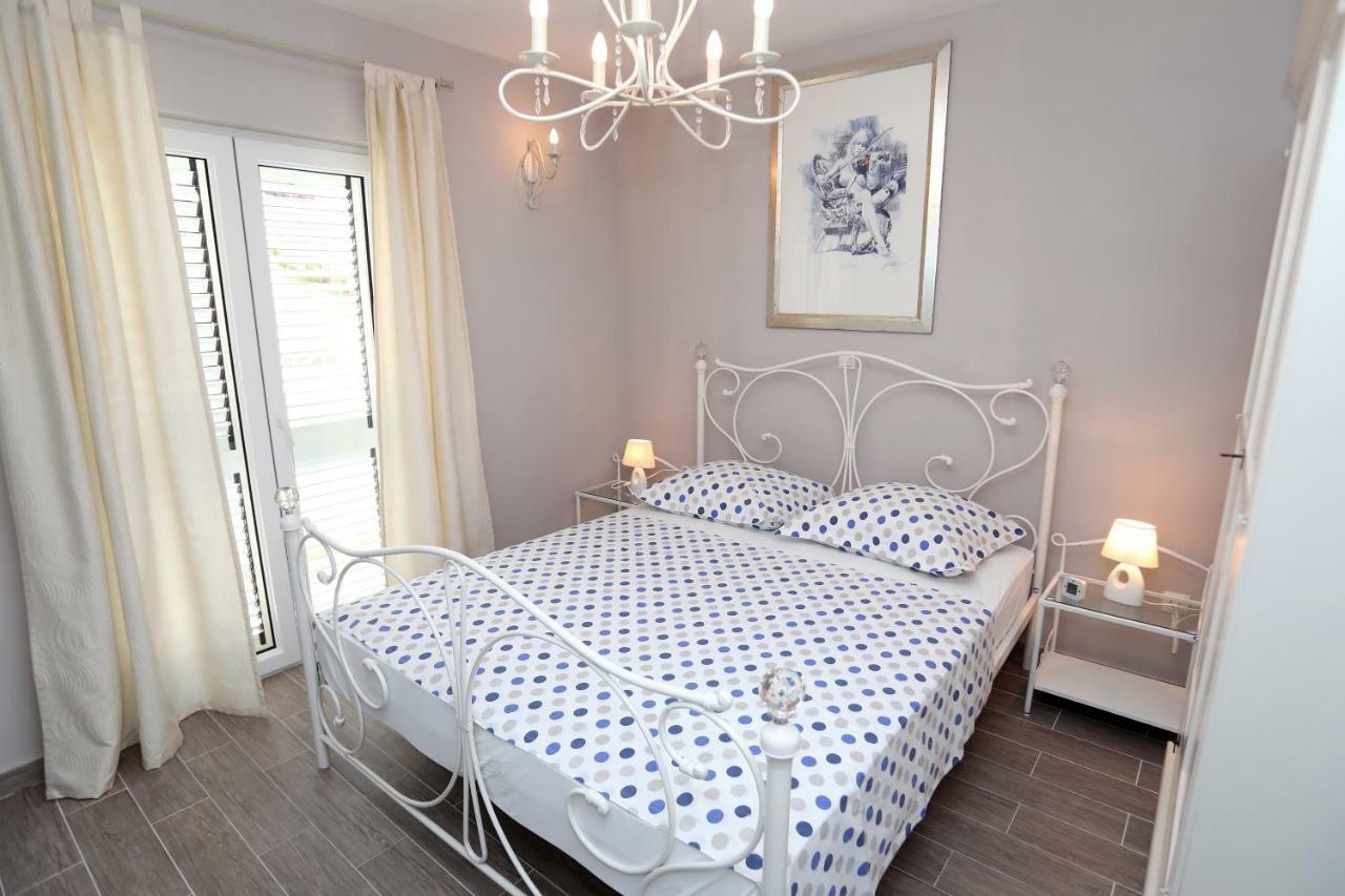 Apartments Sakal Trogir Zewnętrze zdjęcie